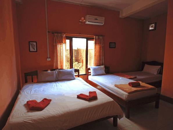 Jammee Guesthouse Vang Vieng Bilik gambar